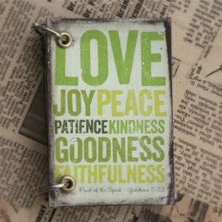 Malý zápisník - Vintage Bible Love, green